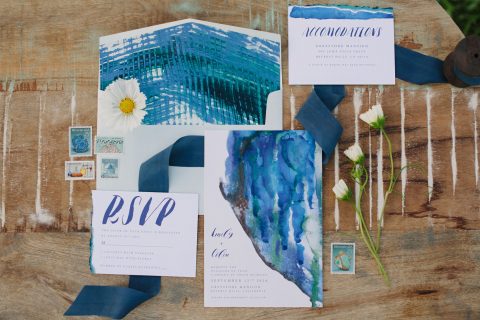 blue-watercolor-wedding-invite