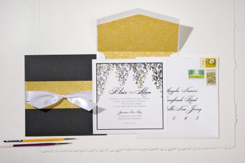 vintage-lace-leaves-yellow-black-romantic-wedding-invitation